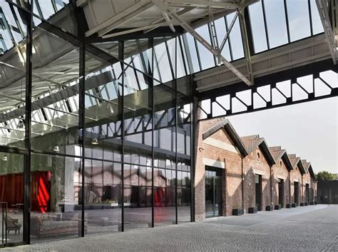 fuori milano sede centrale di gucci in che zona é|Gucci Opens New 377,000.